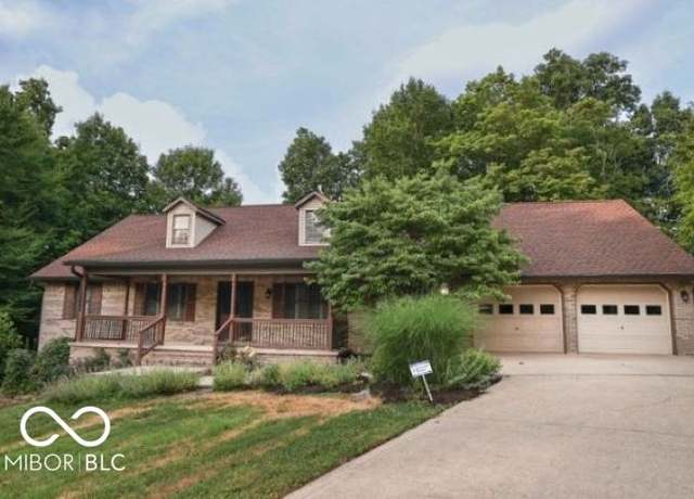 Property at 5109 N Weathers Ct, Bloomington, IN 47404, 5 beds, 3.5 baths