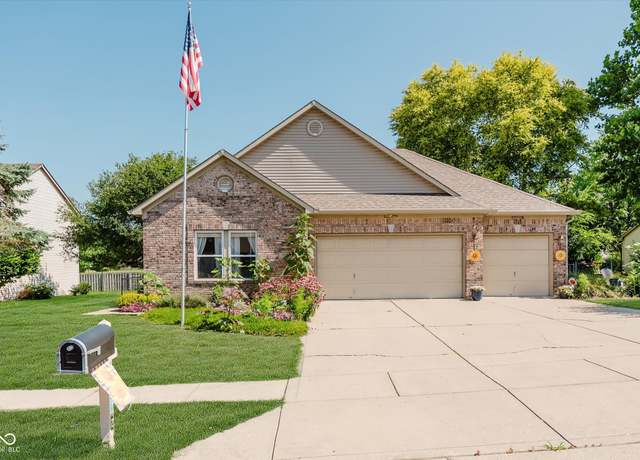 Property at 7092 Bridgemont Ct, Avon, IN 46123, 3 beds, 2 baths