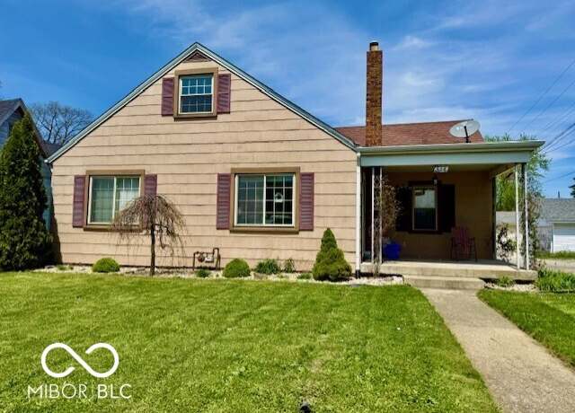 Property at 908 E 32nd St, Anderson, IN 46016, 4 beds, 2 baths