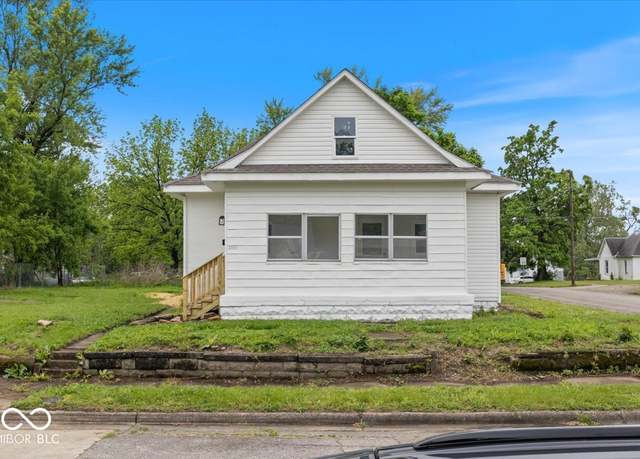 Property at 2101 Buckeye St, Terre Haute, IN 47804, 3 beds, 1 bath