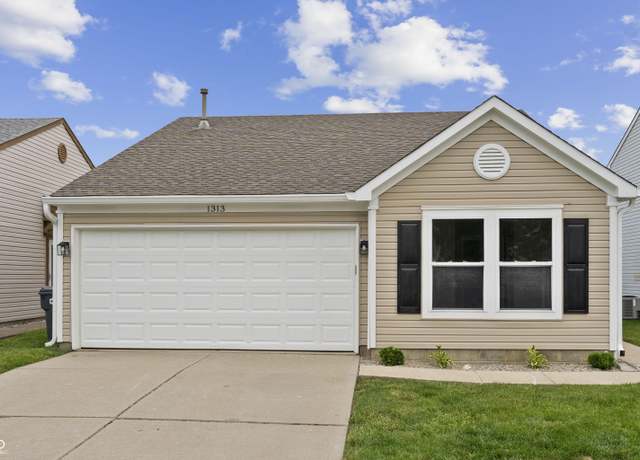 Property at 1313 Kenwood Dr, Greenwood, IN 46143, 2 beds, 2 baths