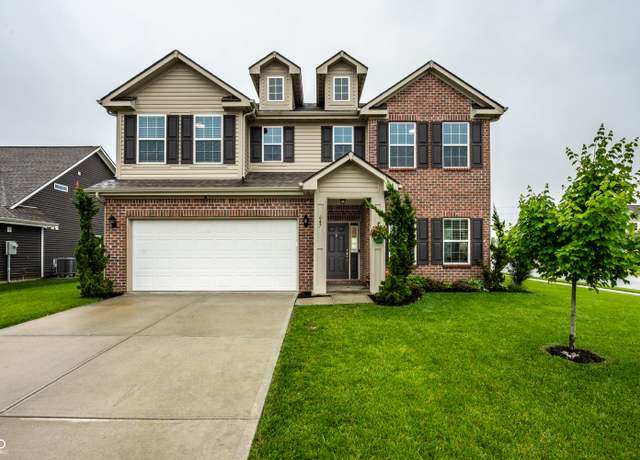 Property at 647 Albermarle Dr, Pittsboro, IN 46167, 4 beds, 2.5 baths