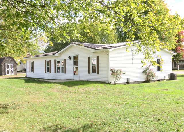 Property at 353 E Sycamore St, Morgantown, IN 46160, 3 beds, 2 baths
