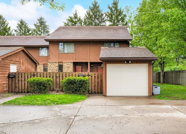Property at 3165 Sycamore Dr, Columbus, IN 47203, 2 beds, 2.5 baths