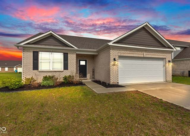 Property at 1407 Allen Ct, Shelbyville, IN 46176, 3 beds, 2 baths