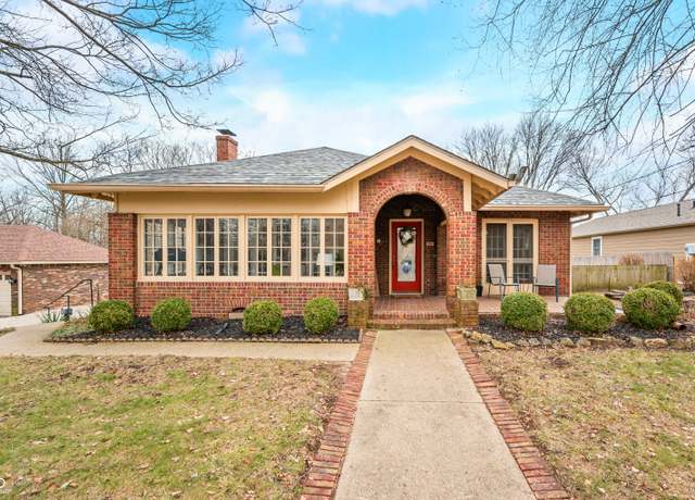 Property at 251 E South St, Franklin, IN 46131, 3 beds, 2 baths