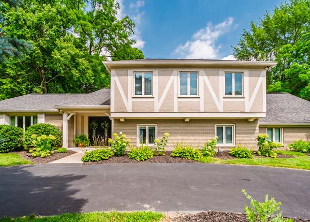Property at 11909 Rolling Springs Dr, Carmel, IN 46033, 4 beds, 3 baths