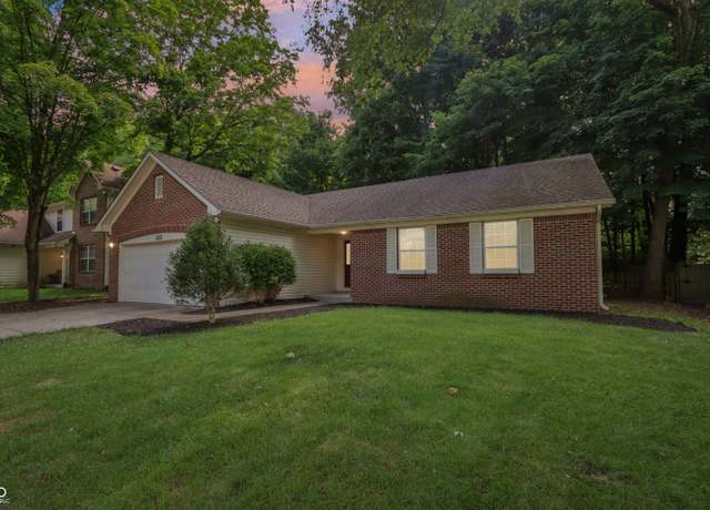 Property at 5935 Oakforge Ln, Indianapolis, IN 46254, 3 beds, 2 baths