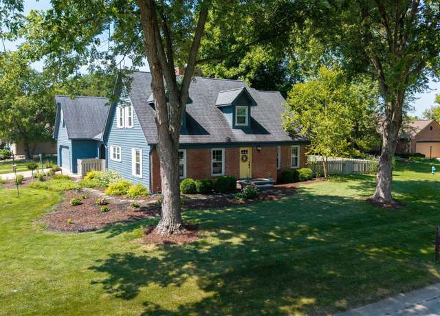 Property at 8021 Bay Cove Dr, Indianapolis, IN 46256, 4 beds, 2 baths