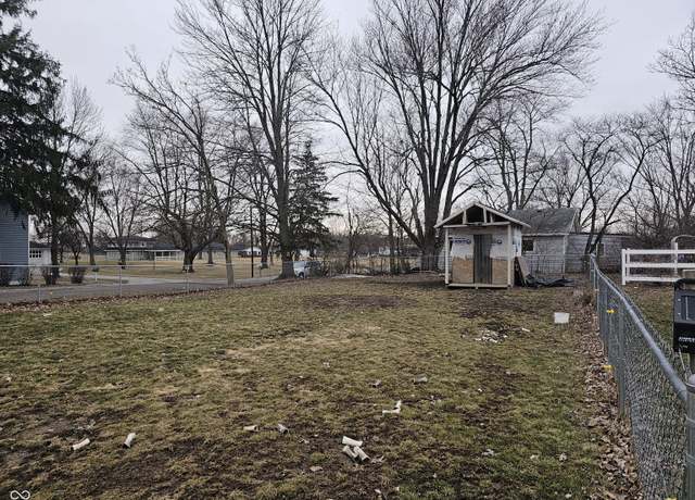 Property at 1108 W Barber St, Hartford City, IN 47348, 1 bed, 1 bath