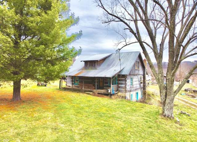 Property at 7021 Bellsville Pike, Columbus, IN 47201, 4 beds, 2 baths