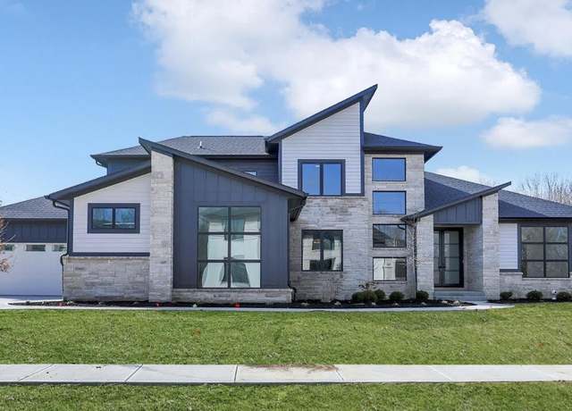 Property at 9280 Highpointe Ln, Zionsville, IN 46077, 5 beds, 4.5 baths