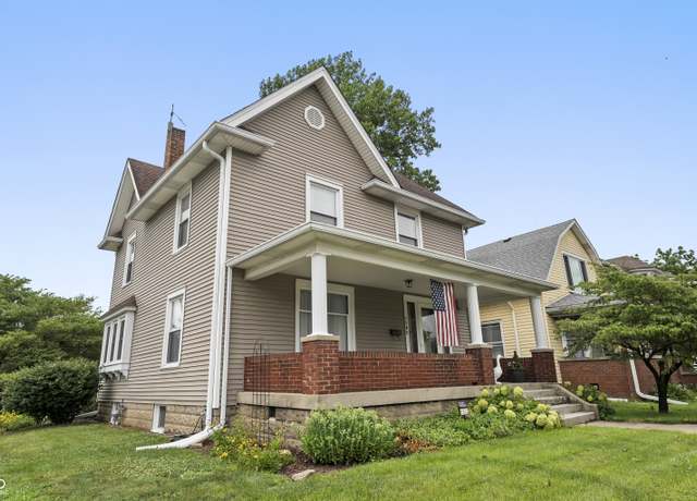 Property at 1502 Washington St, Columbus, IN 47201, 3 beds, 1.5 baths