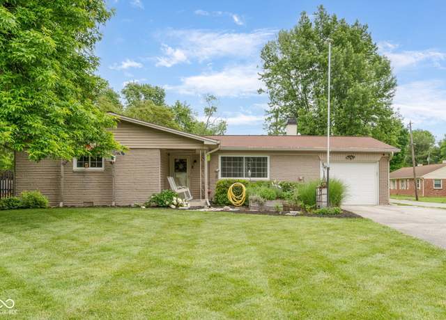 Property at 800 E 104th St, Carmel, IN 46280, 3 beds, 2 baths