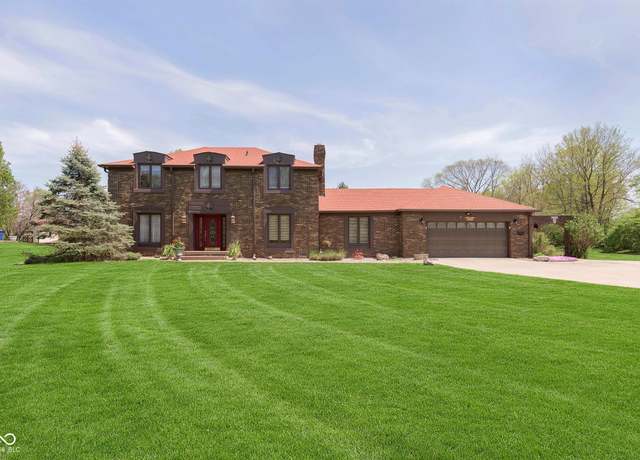 Property at 7901 Oaklandon Rd, Indianapolis, IN 46236, 4 beds, 2.5 baths