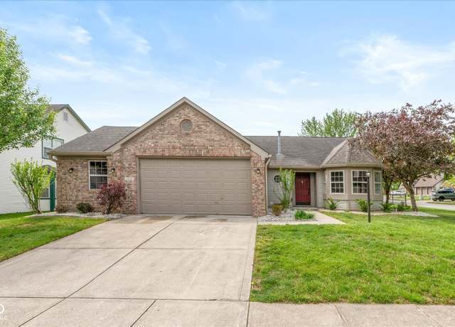 Property at 1283 Easton Point Dr, Greenwood, IN 46142, 3 beds, 2 baths