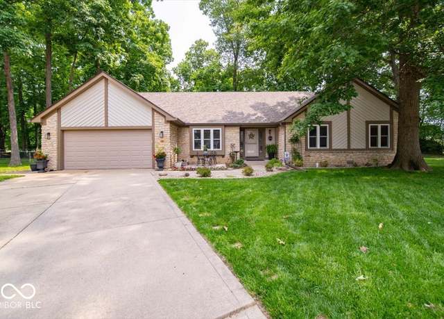 Property at 1304 Old Hickory Cir, Greenwood, IN 46142, 3 beds, 2 baths
