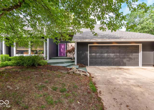 Property at 2608 S Trotters Run, Bloomington, IN 47401, 5 beds, 2.5 baths