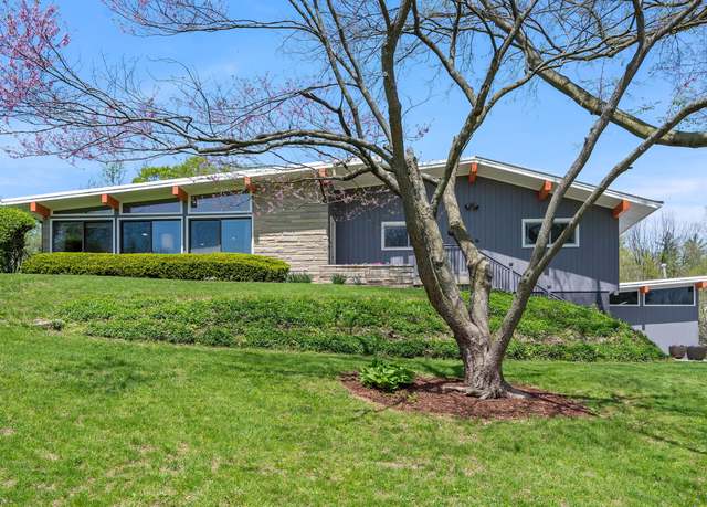 Property at 7310 W 100 N, Greenfield, IN 46140, 4 beds, 3 baths