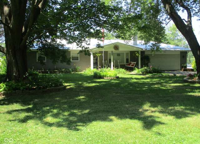 Property at 1063 N Mt Zion Ct, Crawfordsville, IN 47933, 3 beds, 2 baths