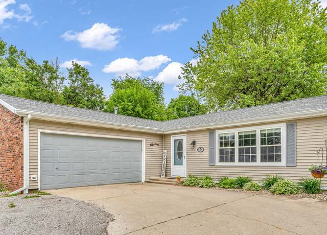 Property at 435 Greenacres Dr, Crawfordsville, IN 47933, 3 beds, 2 baths