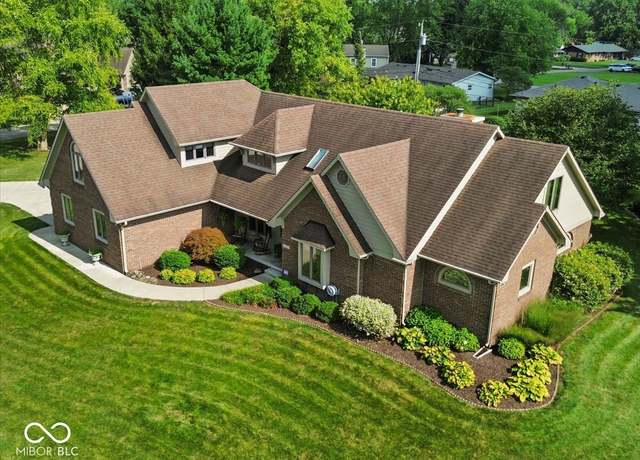 Property at 111 Foxborough Run, Shelbyville, IN 46176, 4 beds, 2.5 baths