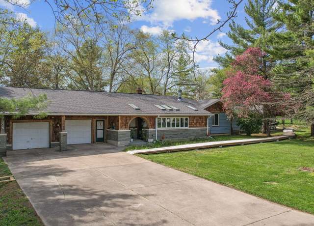 Property at 7104 Combs Rd, Indianapolis, IN 46237, 3 beds, 1.5 baths