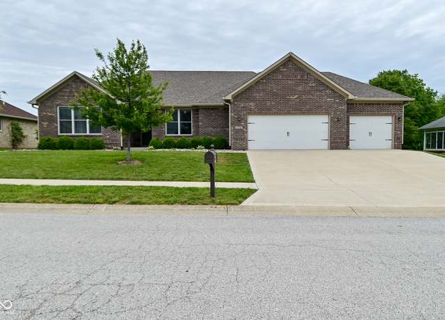 Property at 2330 Oak Dr, Clayton, IN 46118, 3 beds, 2 baths