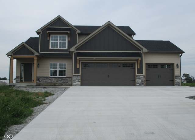 Property at 1426 Redwood Dr, Crawfordsville, IN 47933, 4 beds, 2.5 baths
