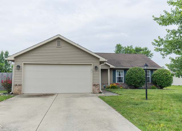 Property at 63 Longfellow Ln, Greenfield, IN 46140, 3 beds, 2 baths