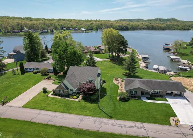 Property at 889 E North Shore Dr, Brownstown, IN 47220, 4 beds, 3.5 baths