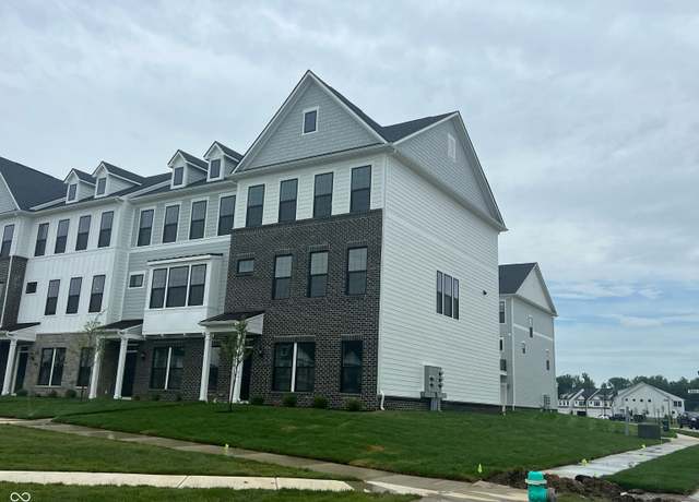 Property at 10971 Belgian Ln, Zionsville, IN 46077, 4 beds, 3.5 baths