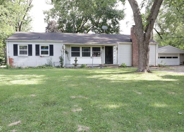 Property at 2735 Canterbury Ln, Indianapolis, IN 46220, 3 beds, 2 baths