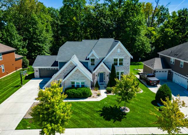 Property at 7225 Henderickson Ln, Indianapolis, IN 46237, 4 beds, 4 baths