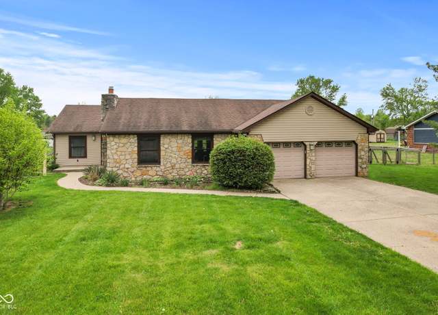 Property at 2303 Alexandria Dr, Greenfield, IN 46140, 4 beds, 3.5 baths