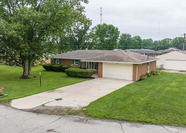 Property at 102 Tanglewood Dr, Anderson, IN 46012, 3 beds, 1.5 baths