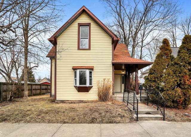 Property at 462 W Broadway St, Greenwood, IN 46142, 3 beds, 2 baths