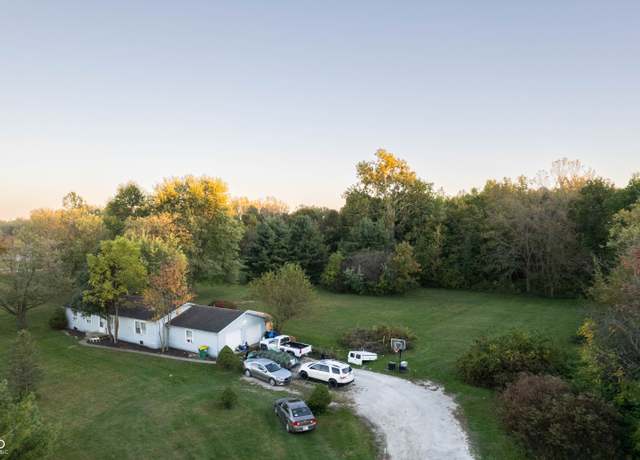 Property at 3231 W State Road 32, Westfield, IN 46074, 4 beds, 2 baths