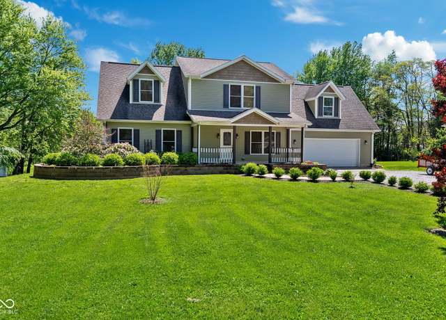 Property at 1303 Main St, Clay City, IN 47841, 4 beds, 3.5 baths