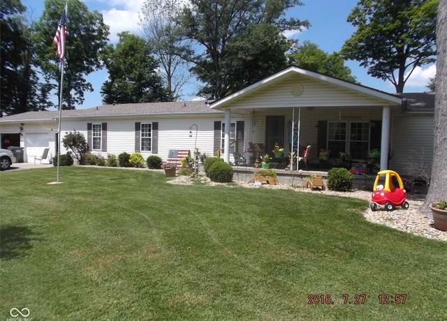 Property at 426 W Shoshoni Trl, New Castle, IN 47362, 4 beds, 3 baths