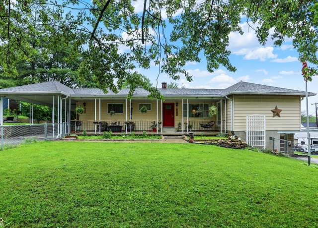 Property at 313 E South St, Morristown, IN 46161, 3 beds, 3 baths