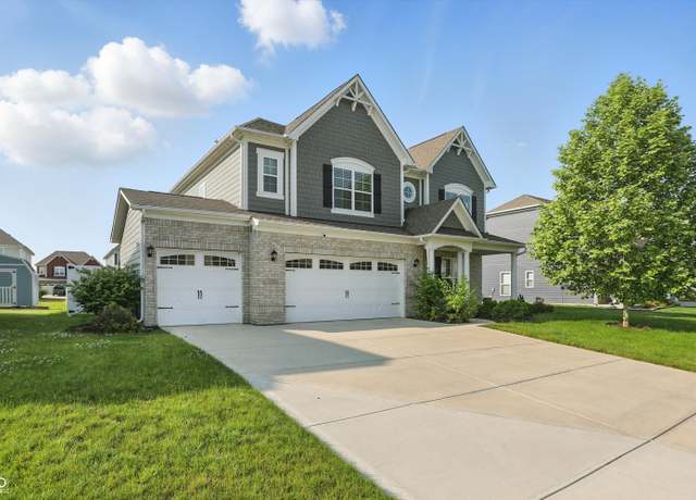 Property at 1221 Hamilton Dr, Greenwood, IN 46143, 4 beds, 2.5 baths