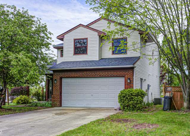 Property at 305 Cardinal Dr, Whiteland, IN 46184, 3 beds, 2 baths