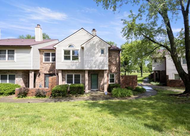 Property at 9572 Maple Way, Indianapolis, IN 46268, 3 beds, 2.5 baths
