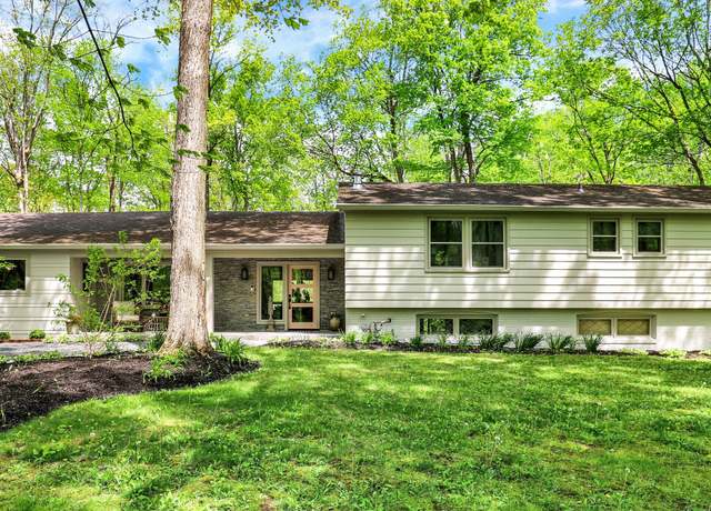 Property at 8990 Pickwick Dr, Indianapolis, IN 46260, 4 beds, 4.5 baths