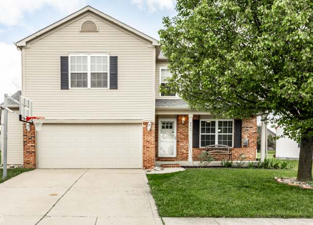 Property at 941 Pine Ridge Way, Brownsburg, IN 46112, 5 beds, 3 baths