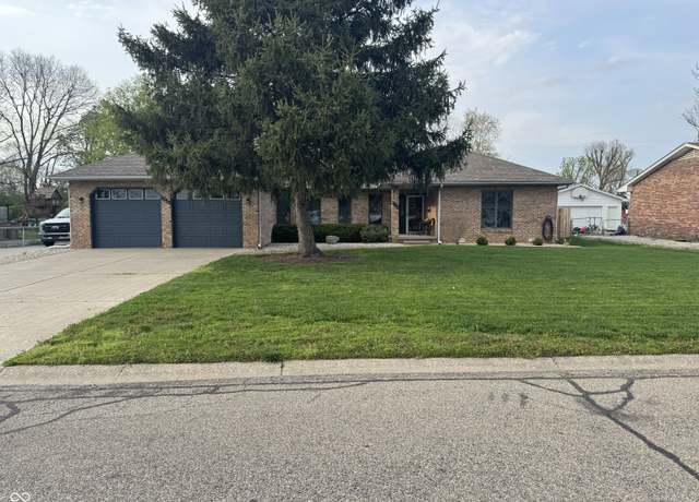 Property at 2550 16th St, Columbus, IN 47201, 3 beds, 3 baths