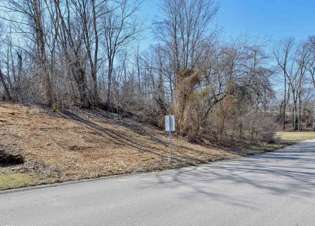 Property at 732 W Thornridge Way, Spencer, IN 47460