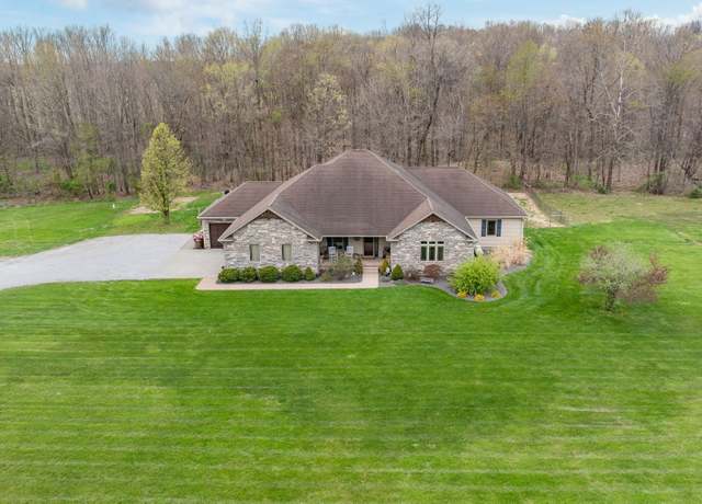 Property at 6199 N County Road 200 E, Brazil, IN 47834, 4 beds, 3.5 baths