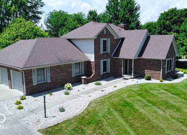 Property at 2413 Griton Ct, Shelbyville, IN 46176, 4 beds, 2.5 baths